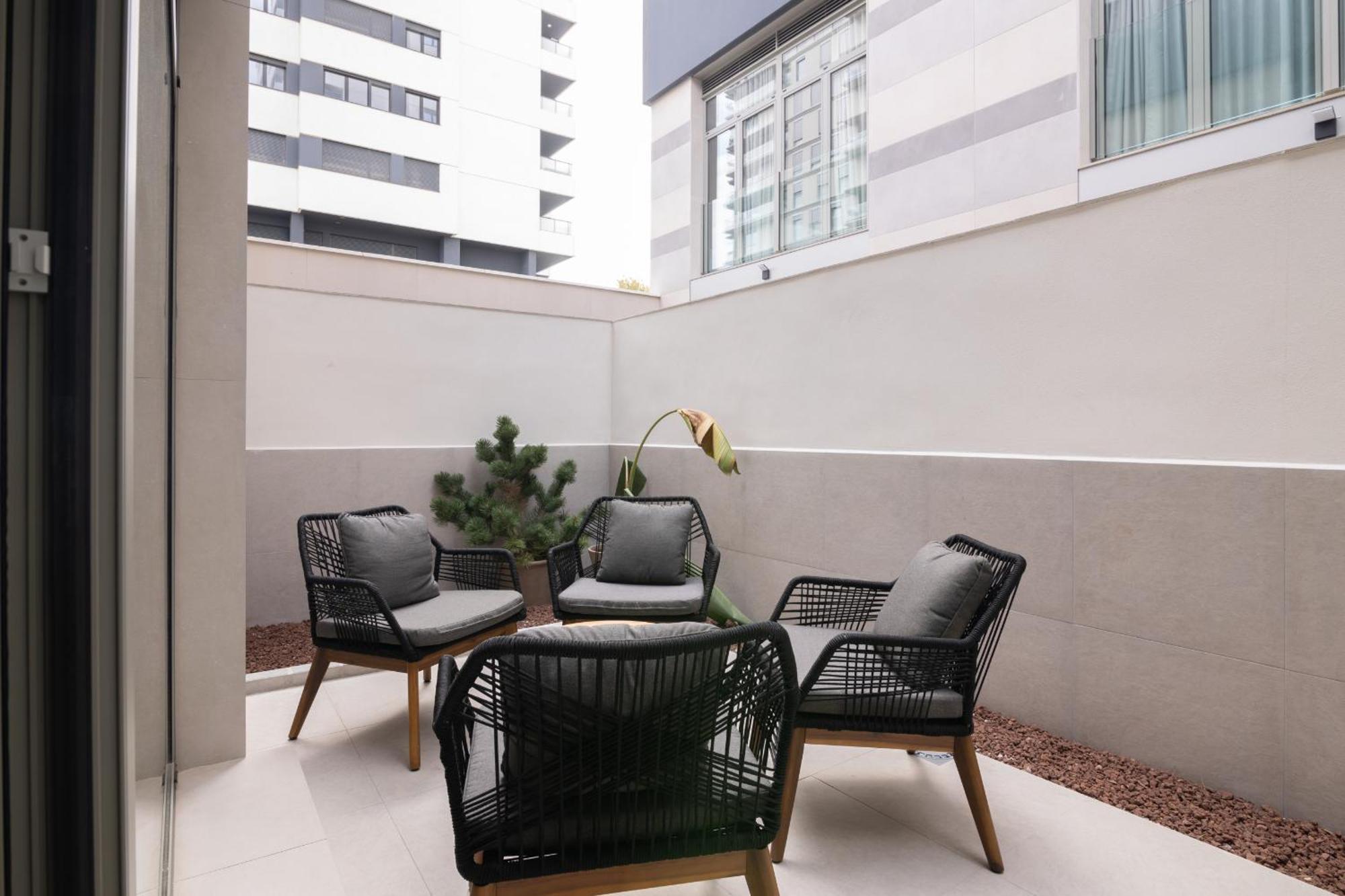 Dorm4You Arena Terraza 04 Valencia Kültér fotó
